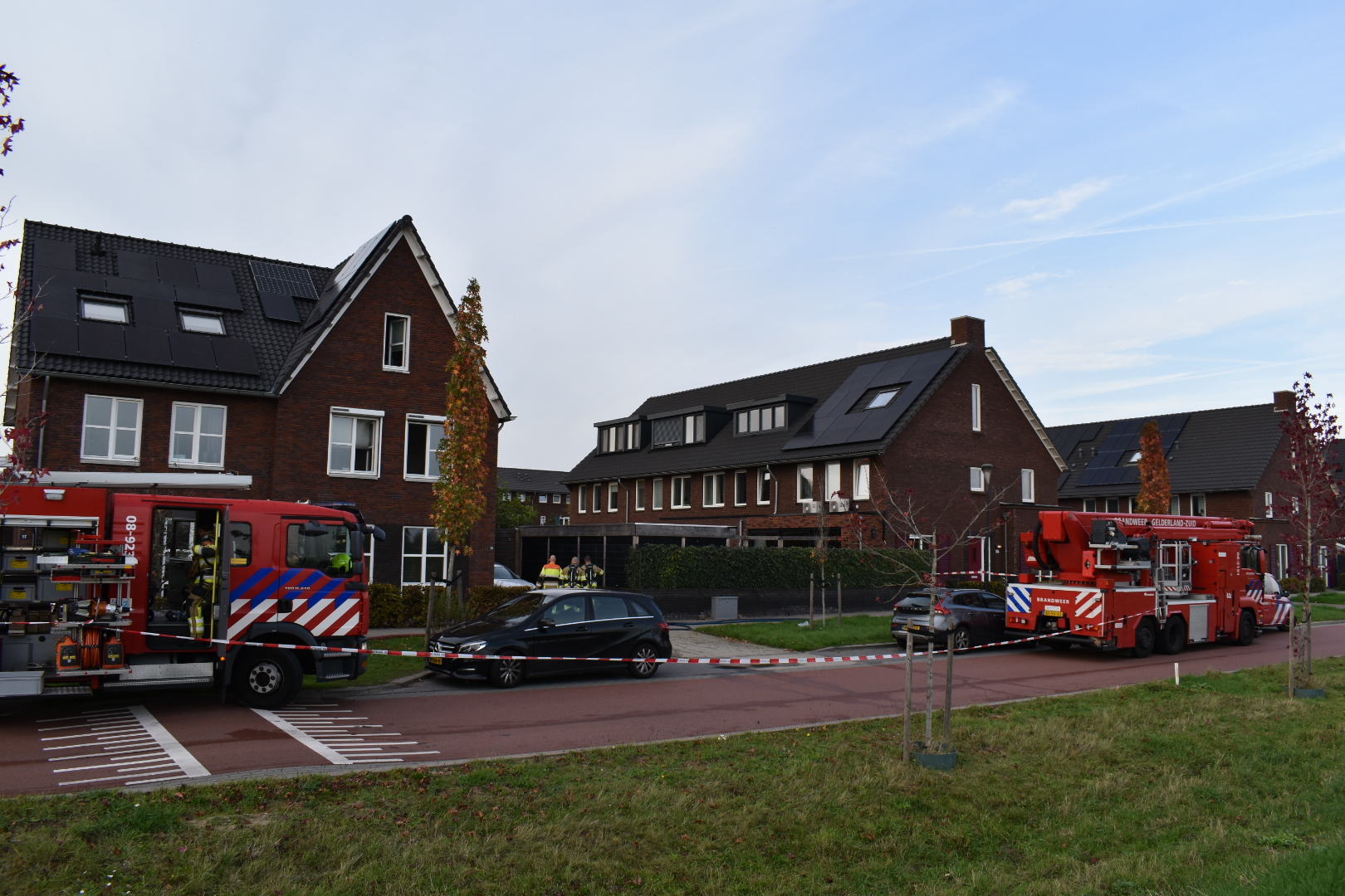 Brandweer rukt groots uit voor brand in Nijmegen-Noord