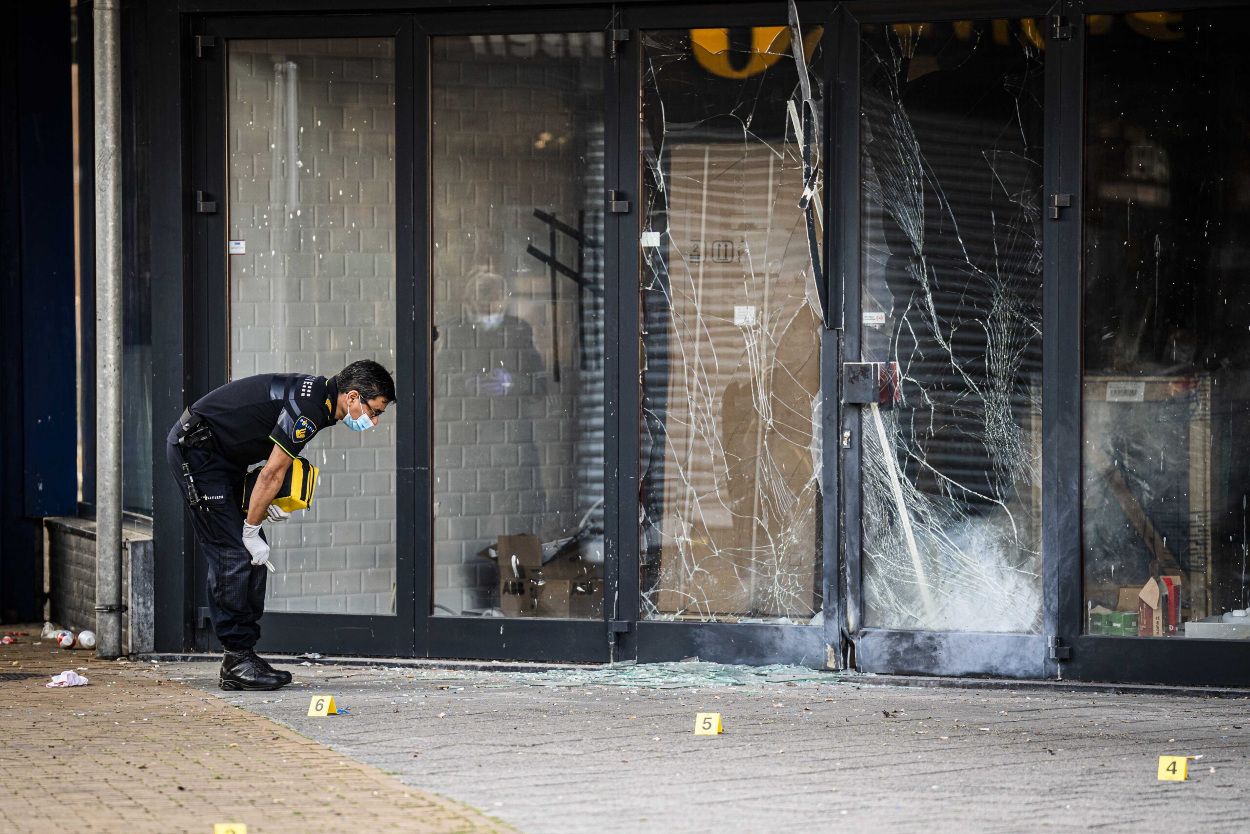 Politie houdt verdachten aan voor explosies winkelcentrum Elderveld