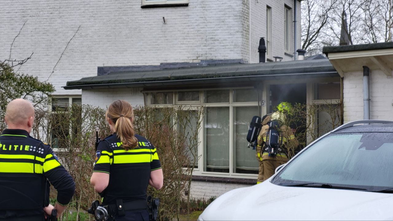 Brand in kruipruimte van woning in Zutphen