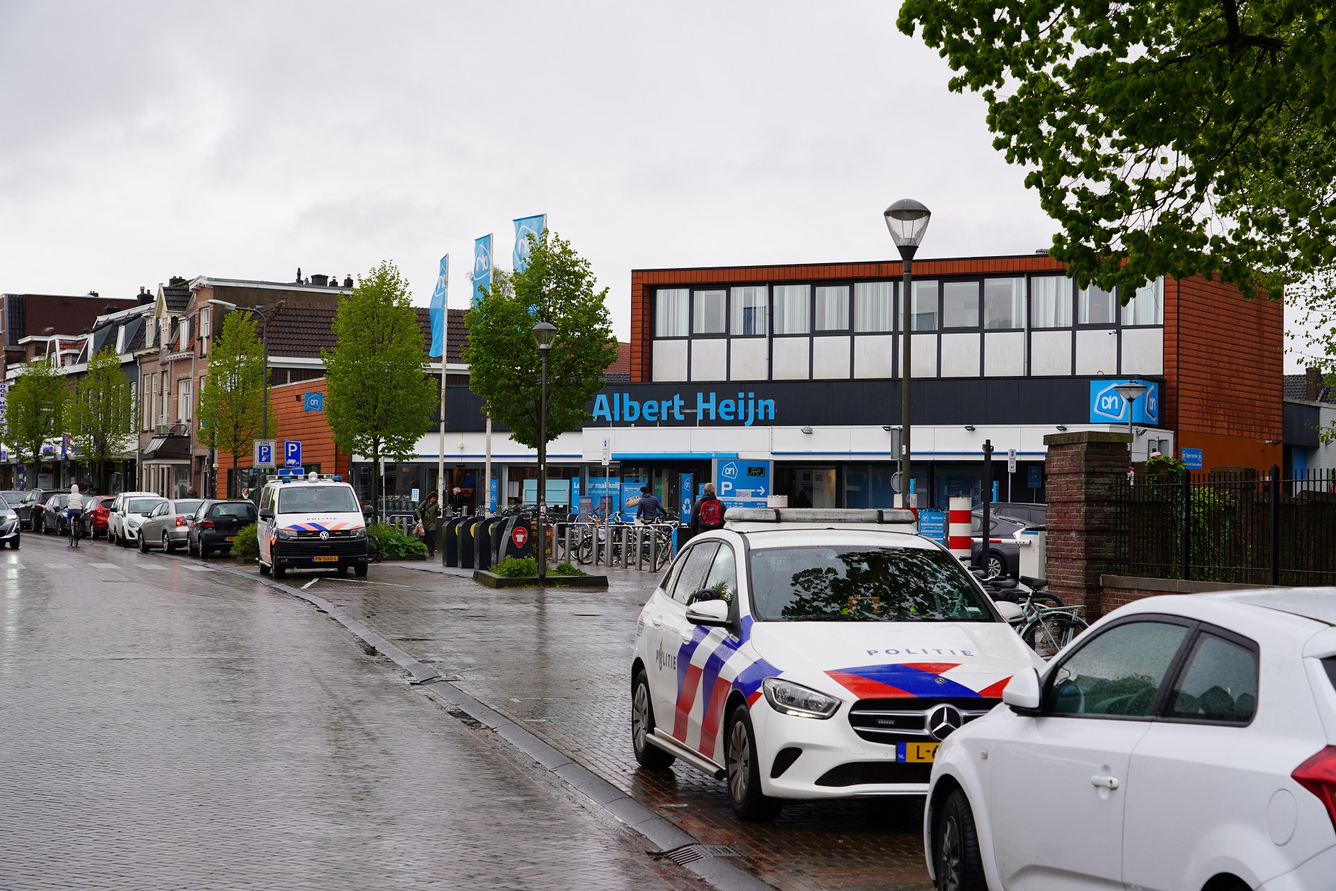 Politie doet onderzoek naar overval bij Albert Heijn