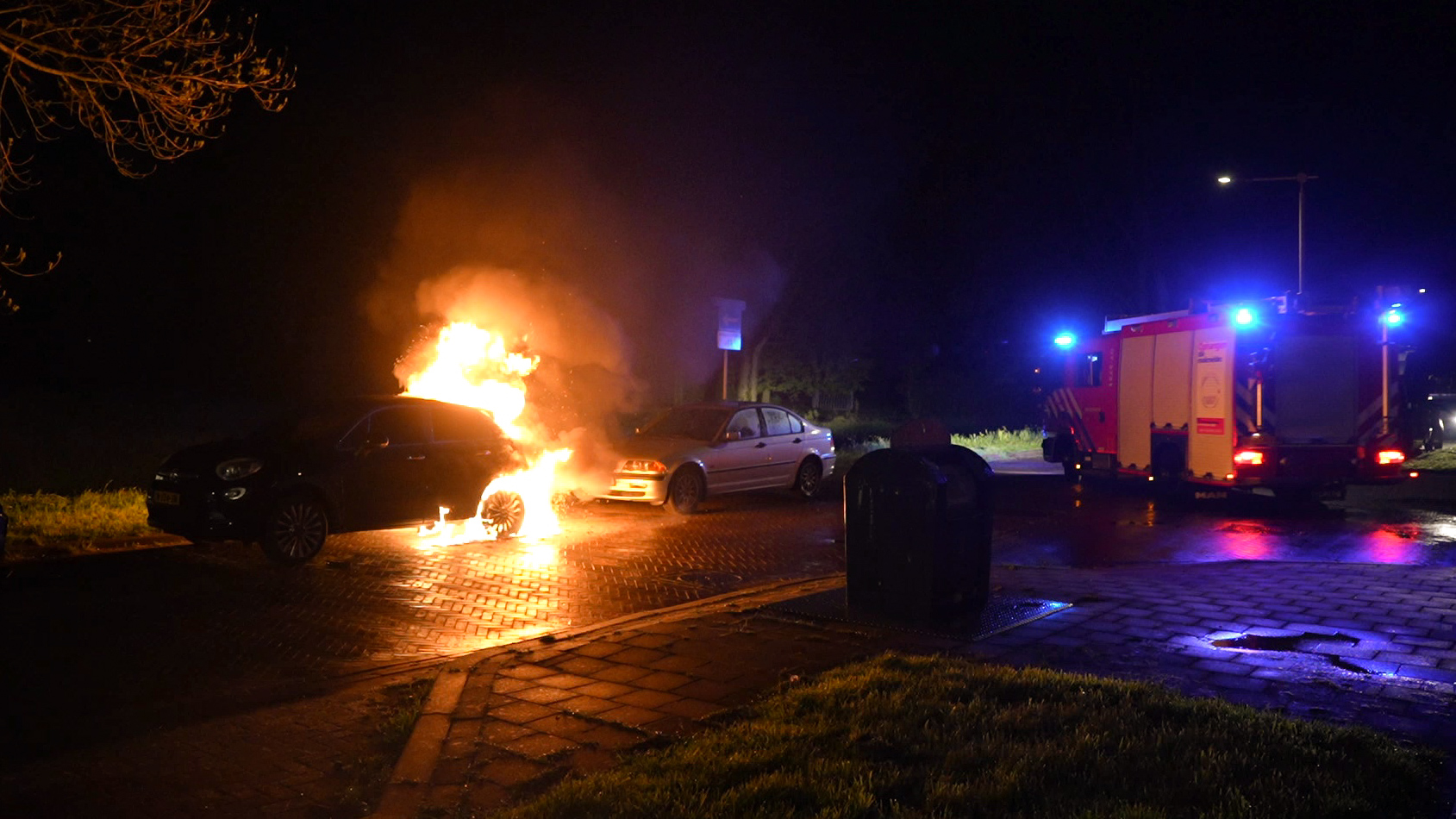 Opnieuw autobrand in Arnhemse wijk Malburgen, vierde auto in vijf dagen