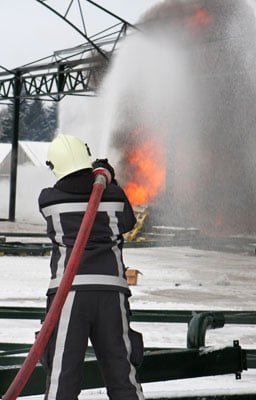 Grote brand tuincentrum Uddel|Foto Gerben Dalhuisen/Fotoserver.nl Grote brand tuincentrum Uddel|Foto Gerben Dalhuisen/Fotoserver.nl