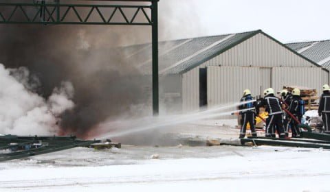Grote brand tuincentrum Uddel|Foto Gerben Dalhuisen/Fotoserver.nl Grote brand tuincentrum Uddel|Foto Gerben Dalhuisen/Fotoserver.nl