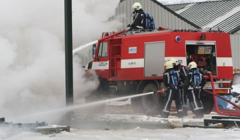 Grote brand tuincentrum Uddel|Foto Gerben Dalhuisen/Fotoserver.nl Grote brand tuincentrum Uddel|Foto Gerben Dalhuisen/Fotoserver.nl