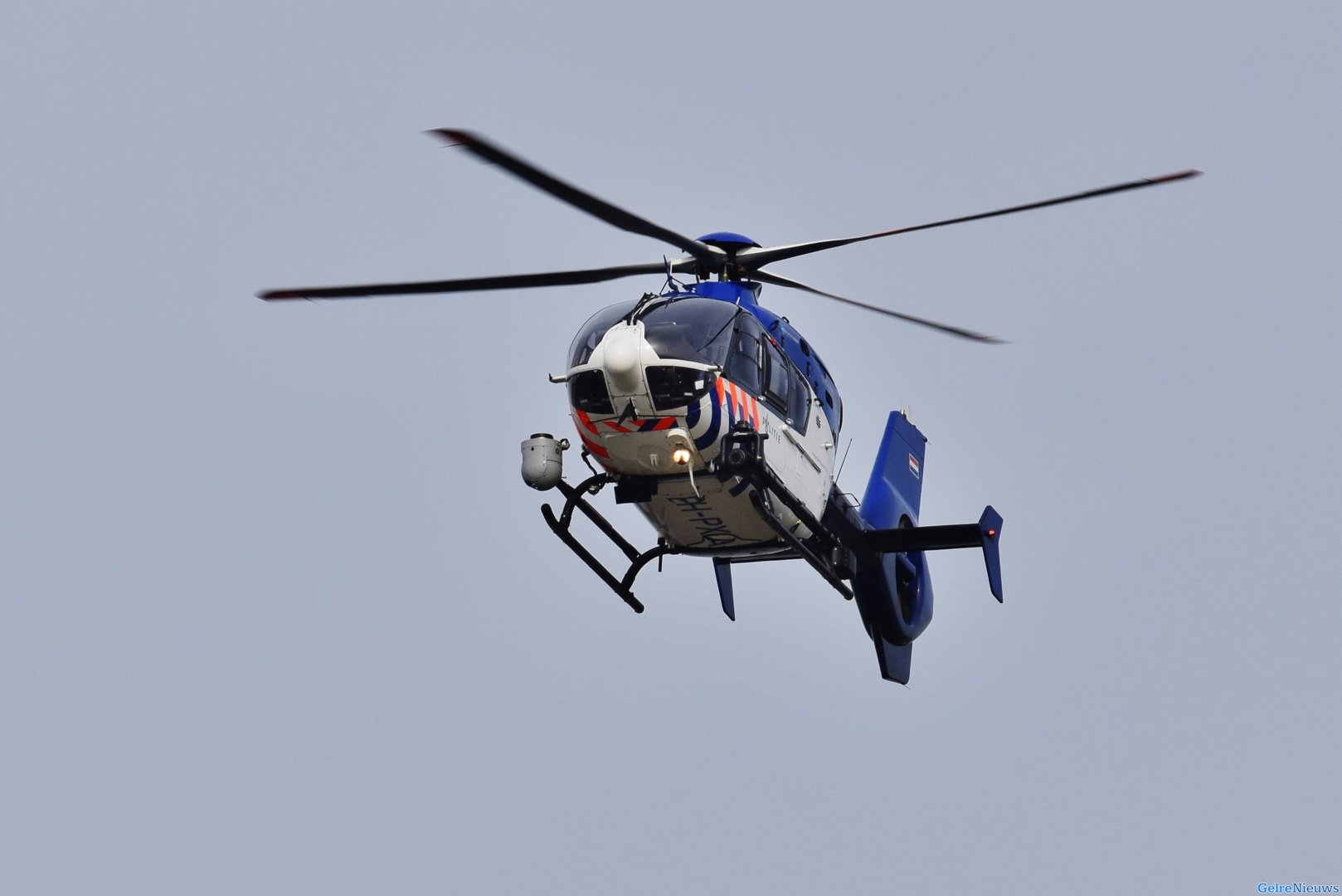 Politiehelikopter boven Arnhem vanwege vermissing