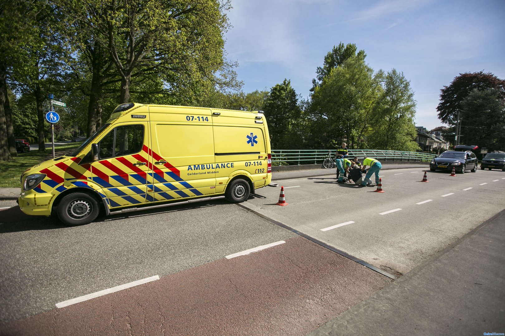 Man loopt hoofdwond op na val Oosterbeek