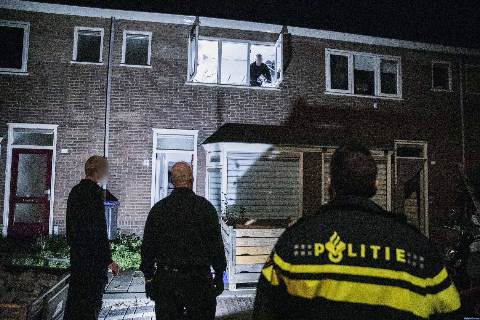 Politie doet instap in woning en treft hennepkwekerij aan