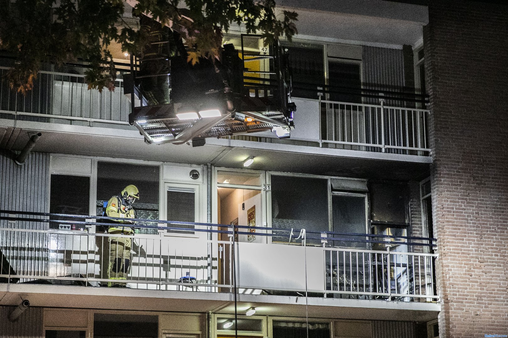 Brand gesticht op galerij van flat in Zutphen, woningen onbewoonbaar