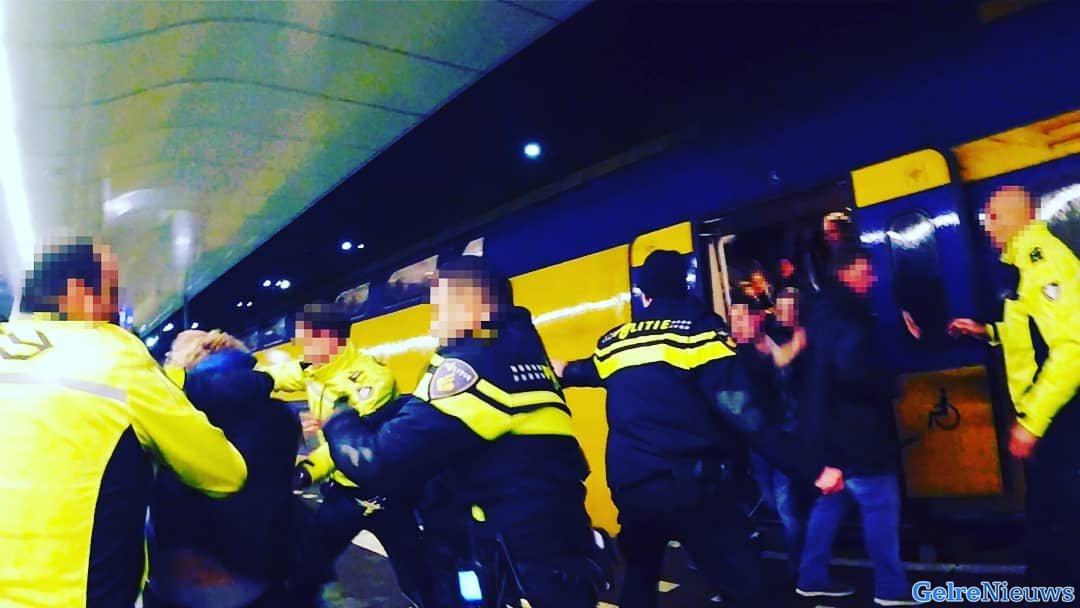 VIDEO: Vechtpartijen op station Arnhem na Mega Piraten Festijn