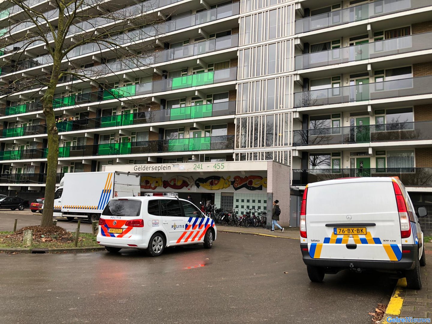 Hennepkwekerij in flat Gelderseplein in Arnhem