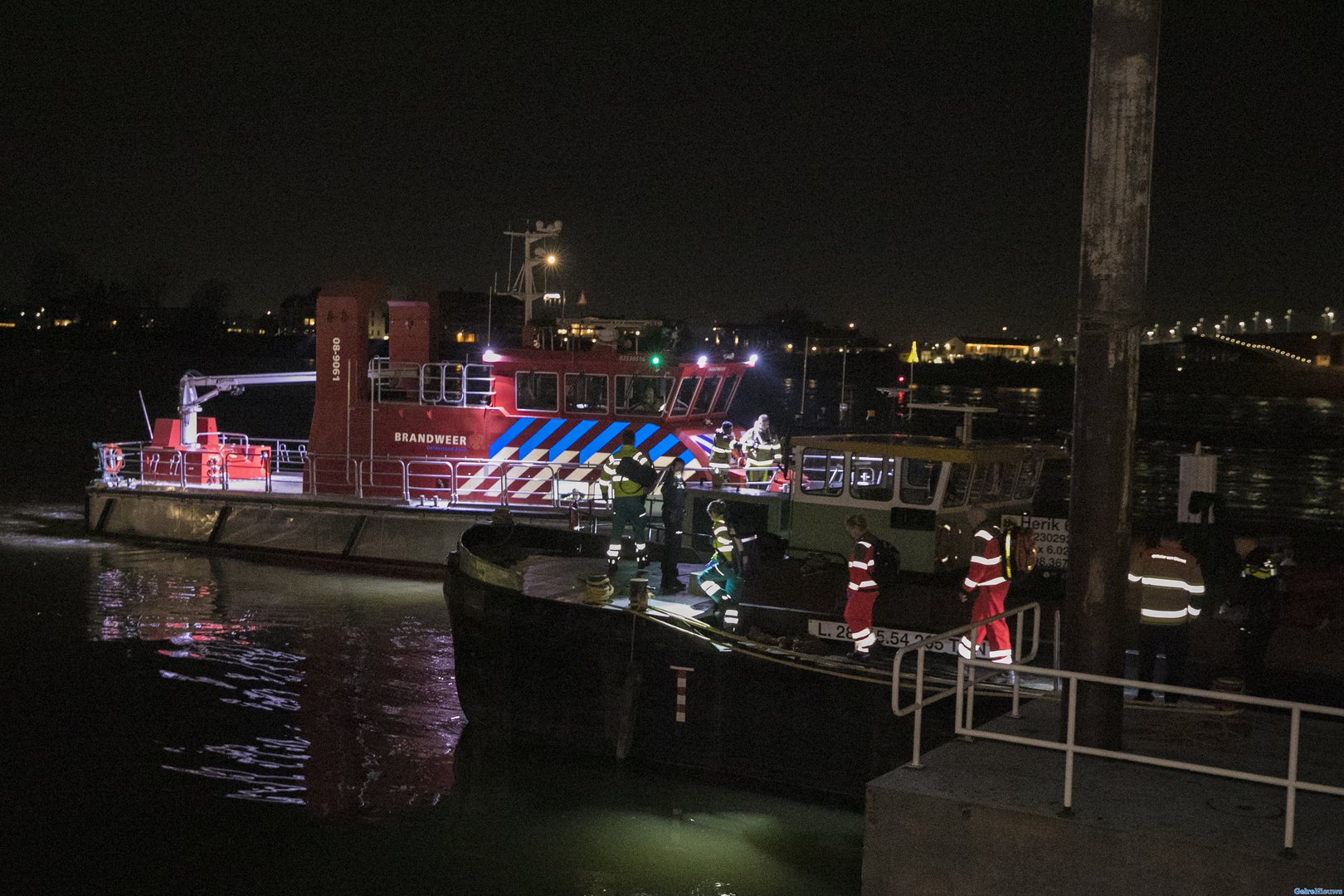 Hulpdiensten massaal uitgerukt voor reanimatie op schip