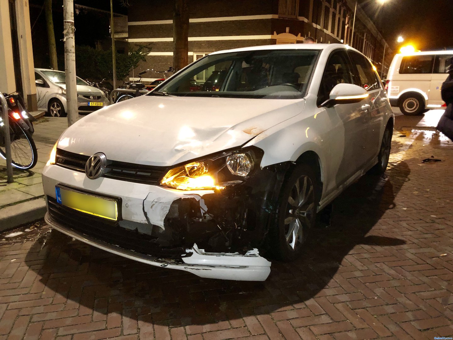 Motorrijder rijdt door na ernstig ongeval