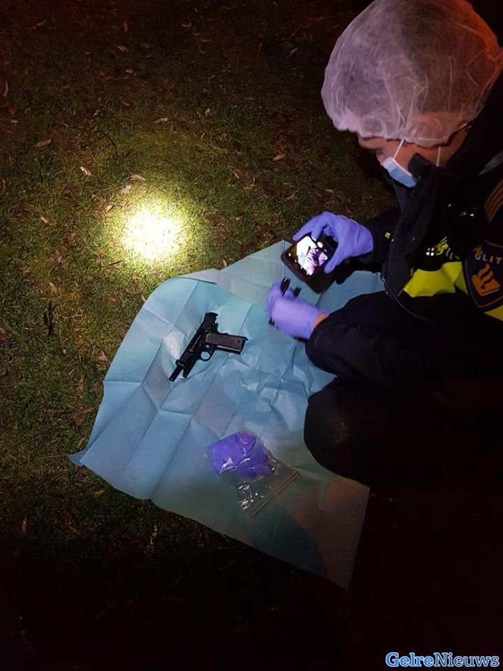 Wilde achtervolging in Nijmegen, politie vindt wapen in auto