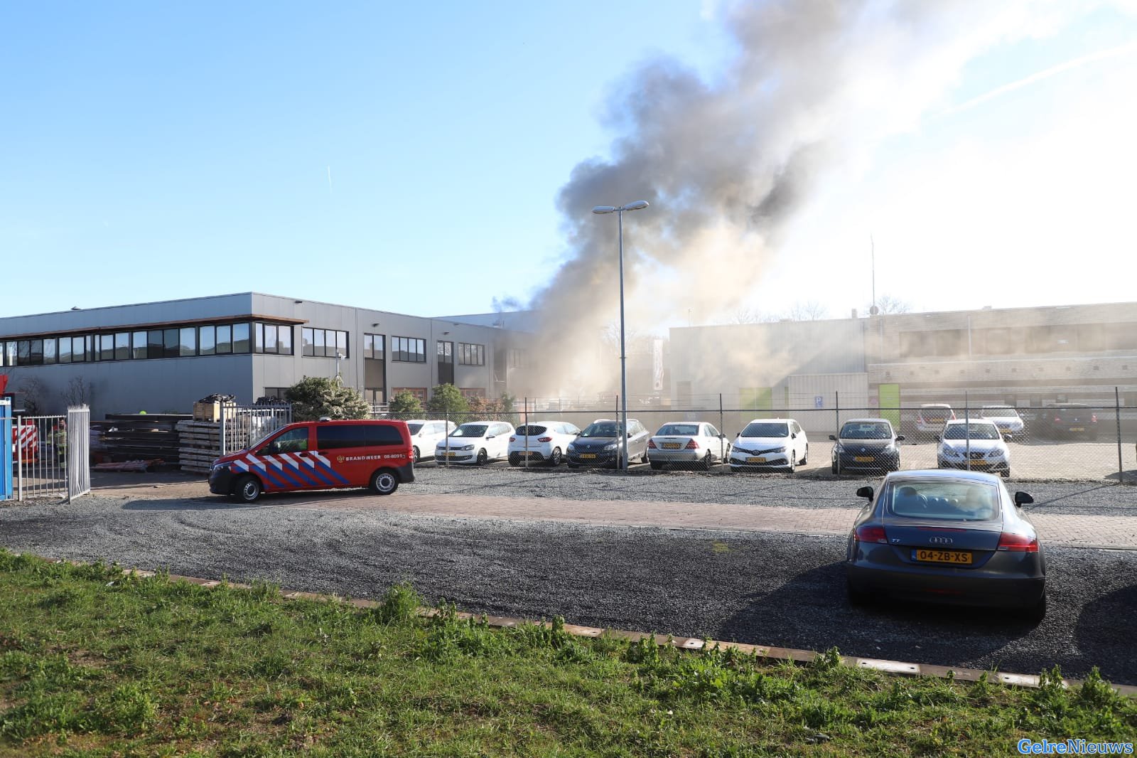 Grote brand met veel rookontwikkeling in Tiel