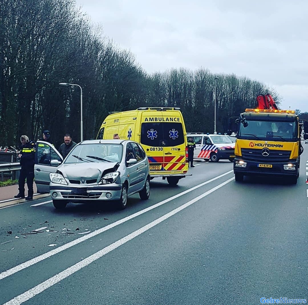 Gewonden bij kop-staart botsing Nijmegen
