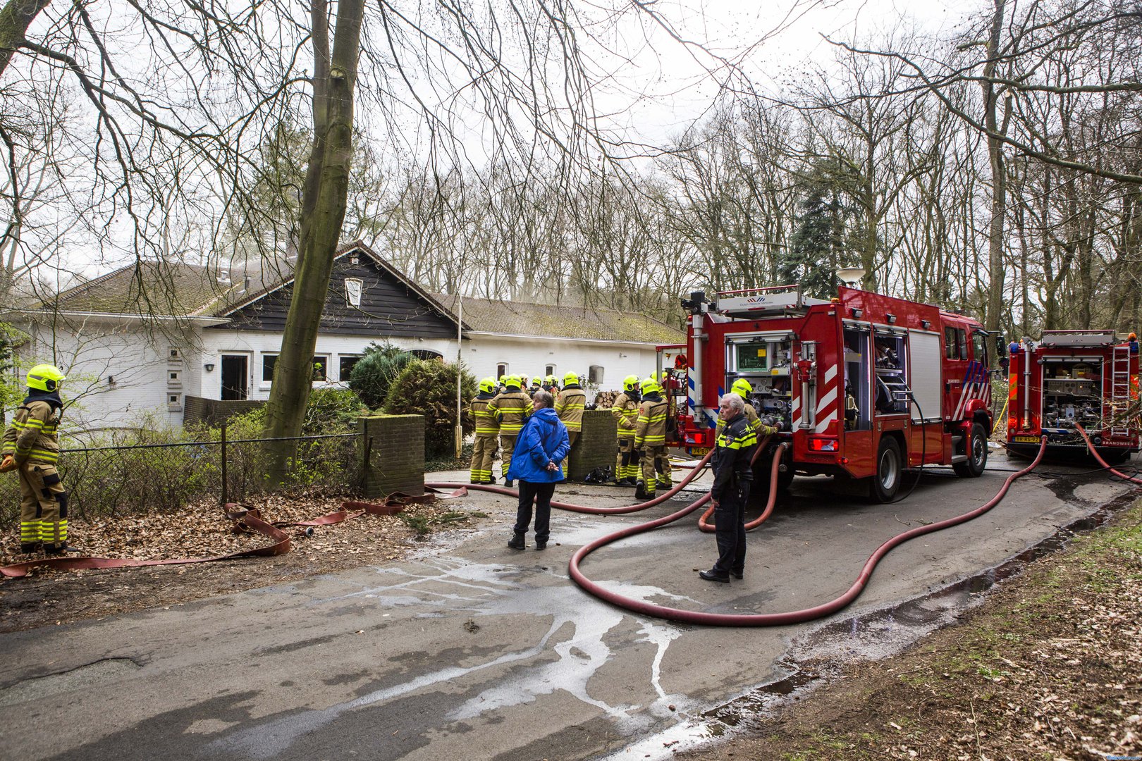 Woning onbewoonbaar na flinke brand in Oosterbeek