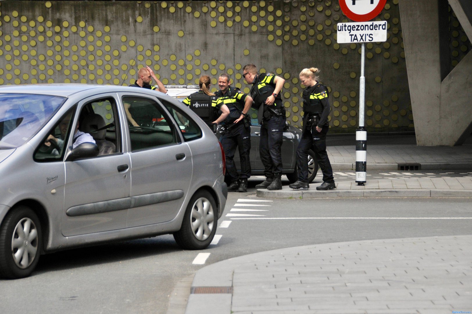 Overvaller schoot tijdens overval in Arnhem