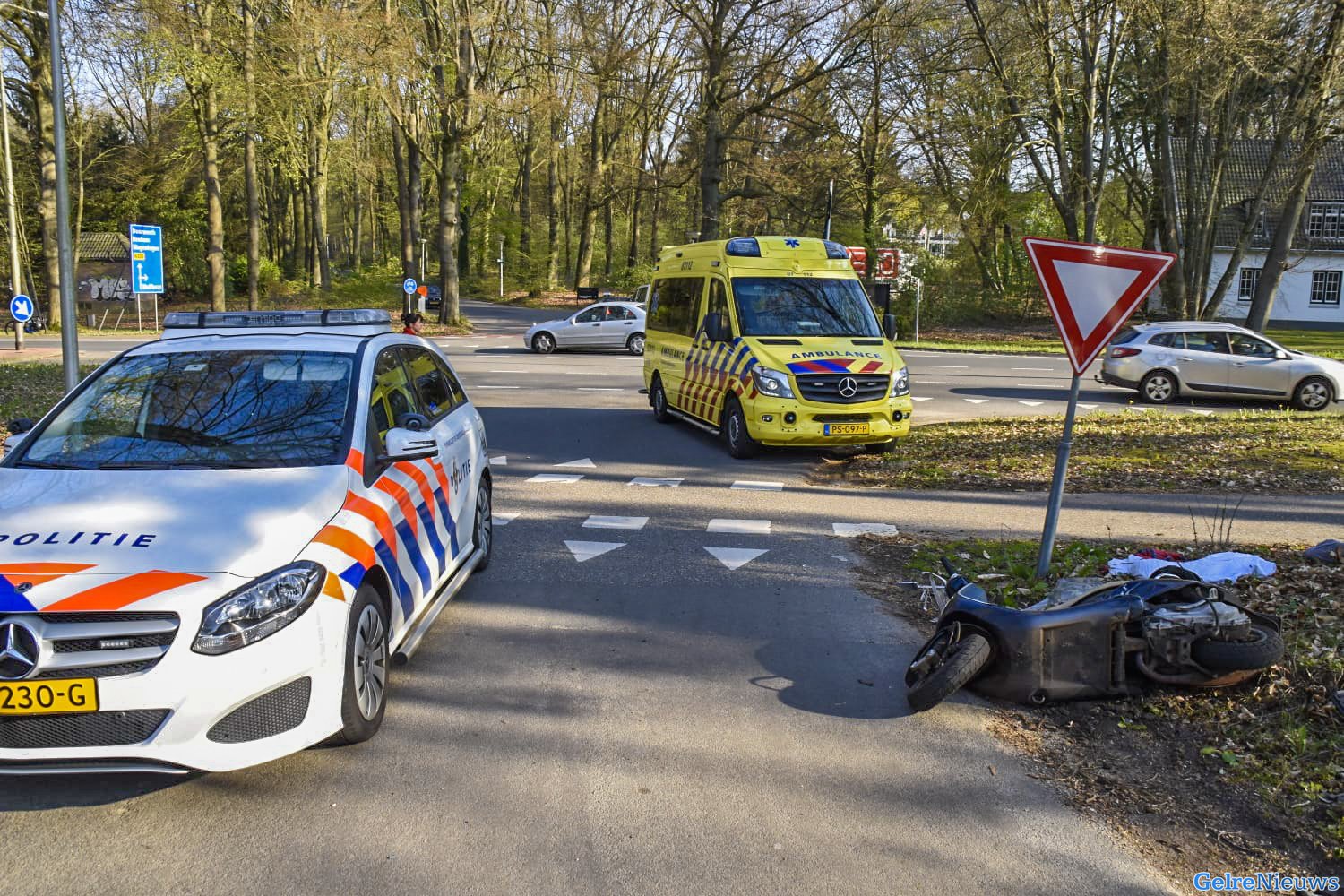 Scooterrijder gewond bij aanrijding in Oosterbeek