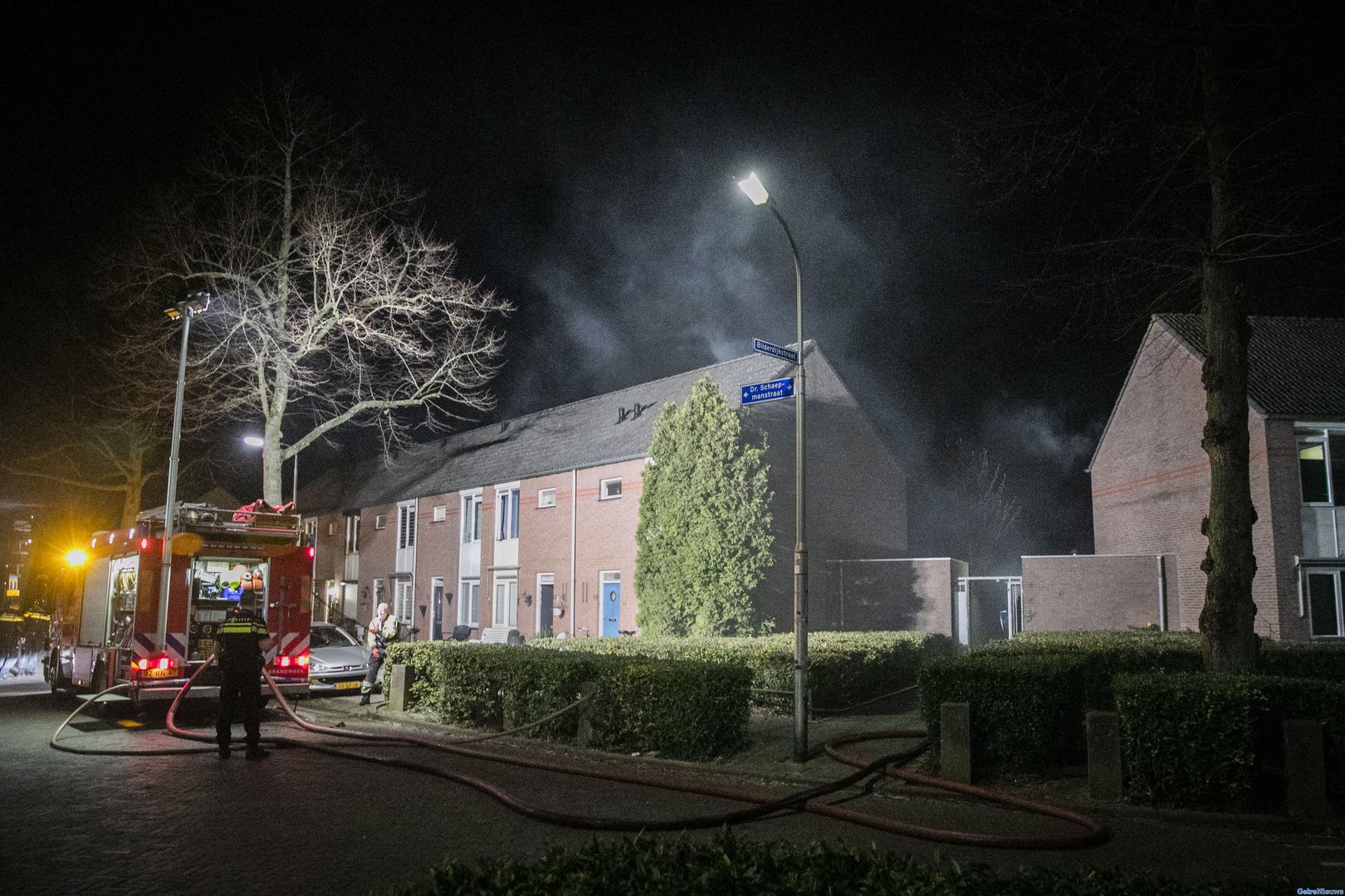 Flinke schuurbrand achter woning in Nijmegen