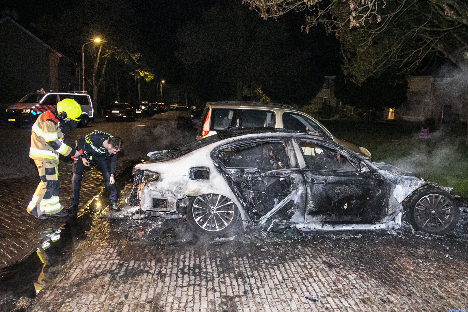 Tweede nacht op rij autobrand in Nijmegen