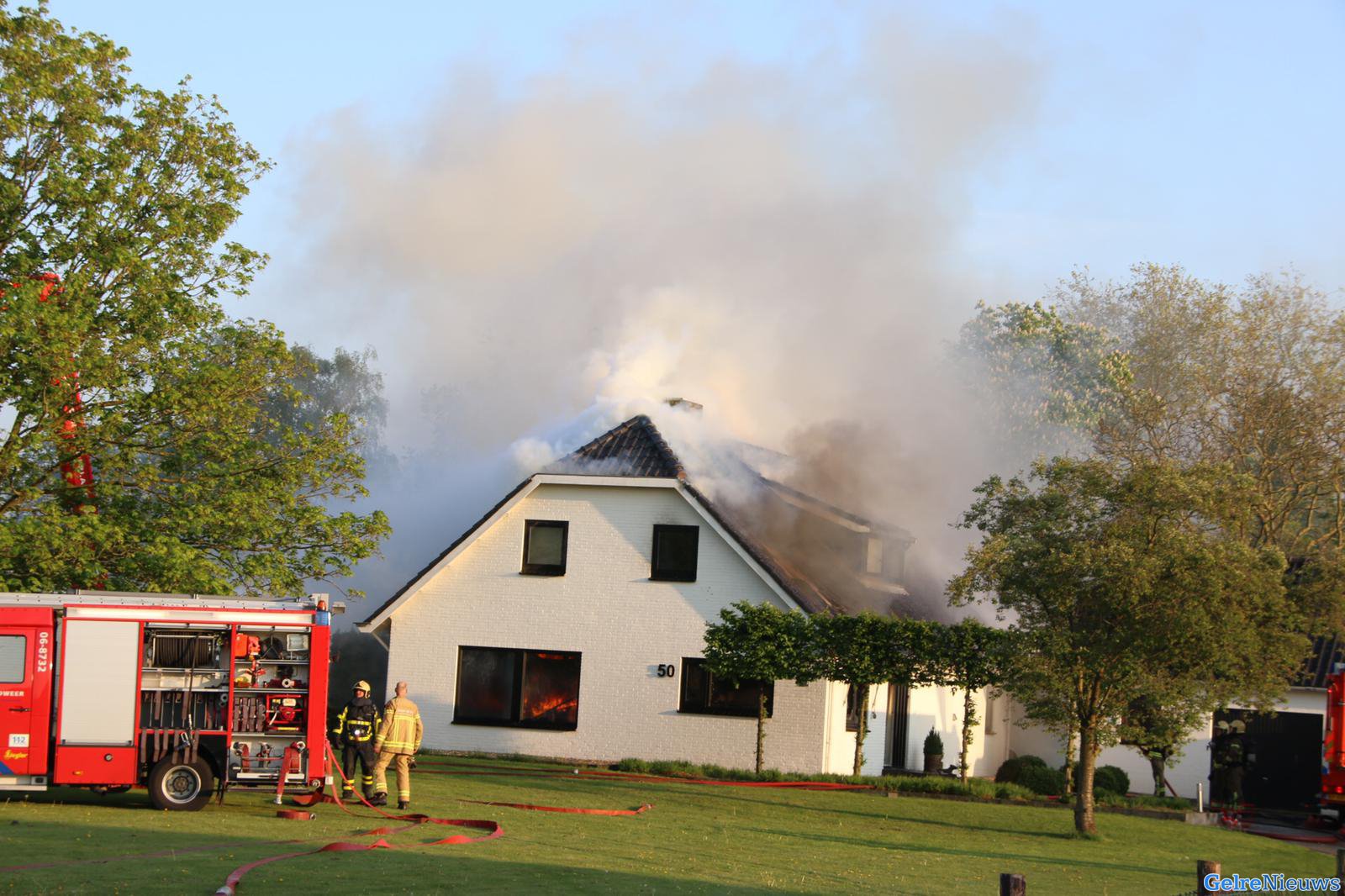 Flinke brand in Didam, benedenverdieping woning volledig in de brand