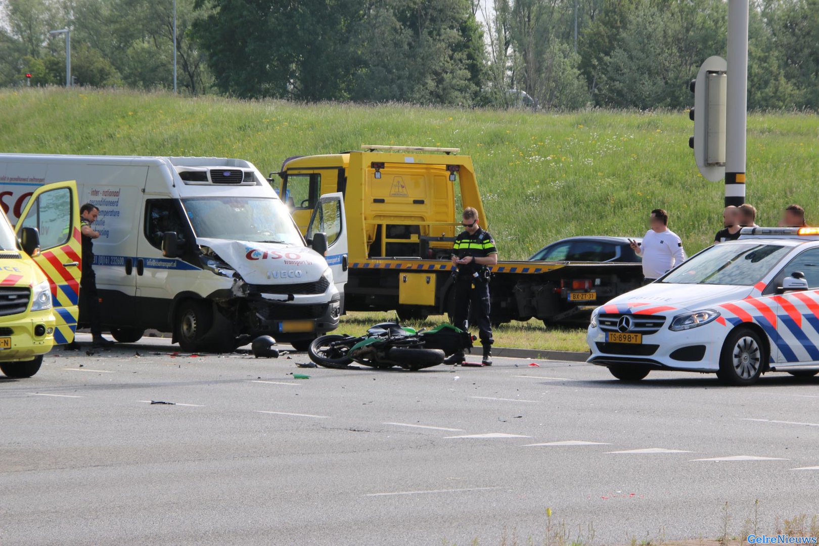 Gewonde bij flink ongeval op kruising Pleijroute Arnhem