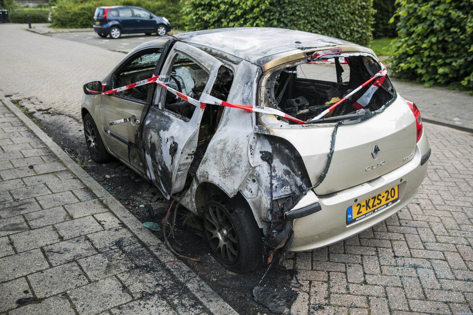 Autobrand in Giesbeek, politie start onderzoek
