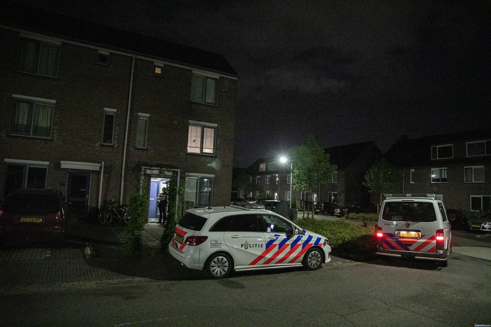 Arrestatieteam doet inval in woning Wijchen