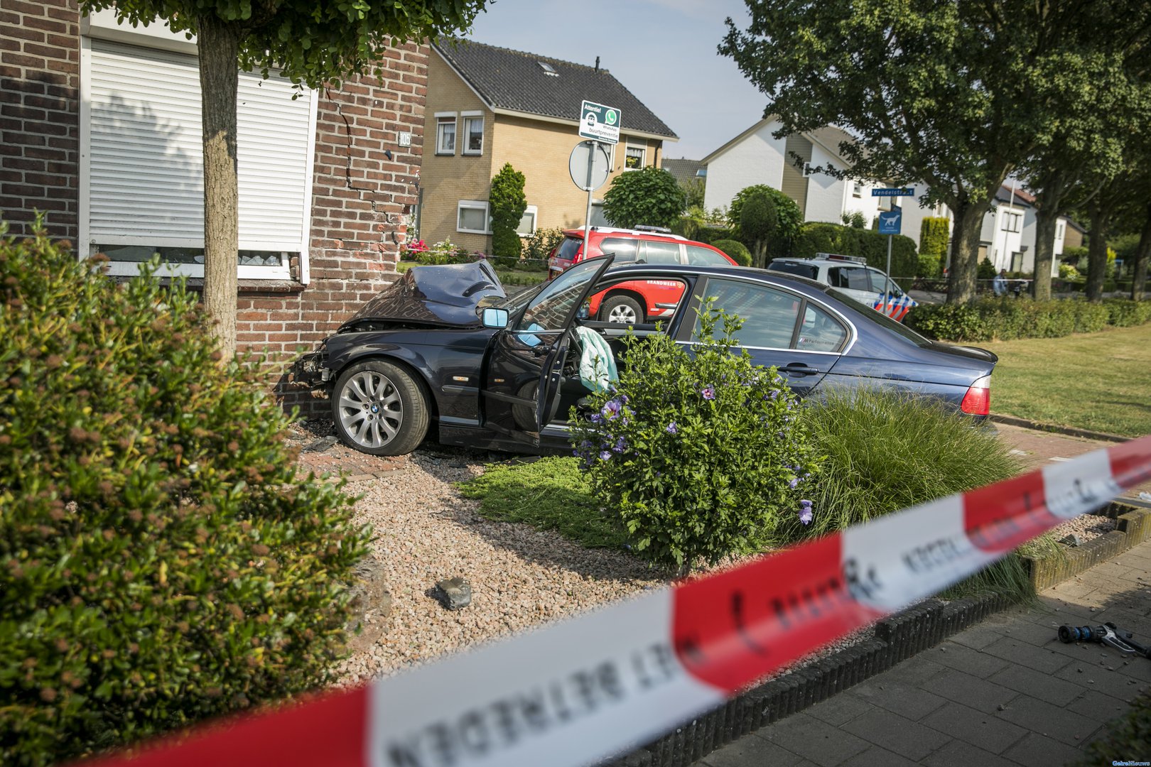 Auto ramt woning in Babberich