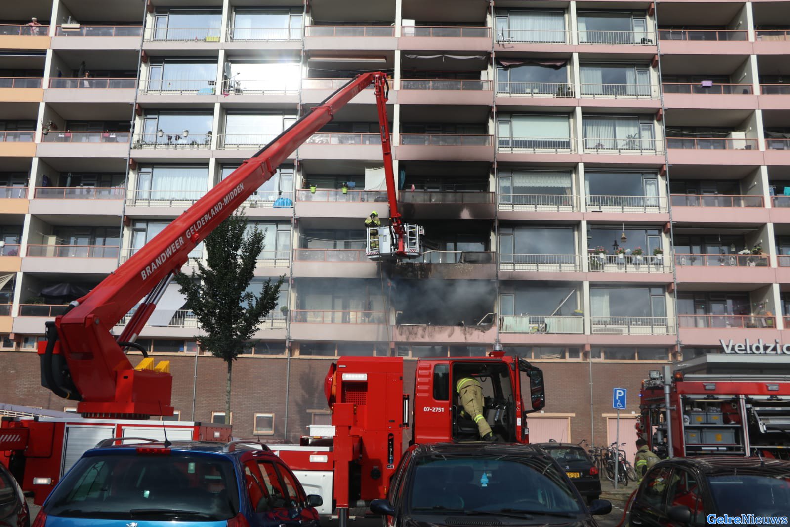 Uitslaande brand in flat in Ede