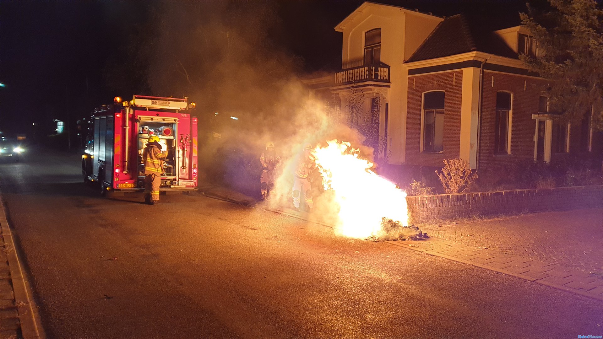 Papiercontainer afgebrand in Velp