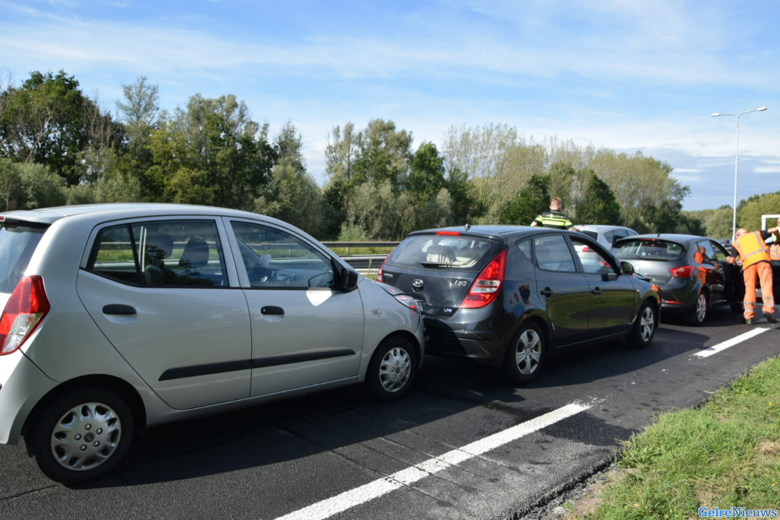 Rijstrook afgesloten na kettingbotsing op Pleijroute