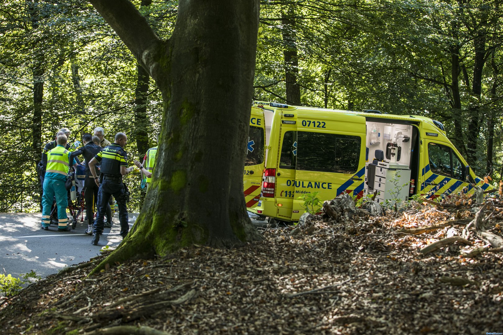 Motorrijder in kritieke toestand na val in Velp
