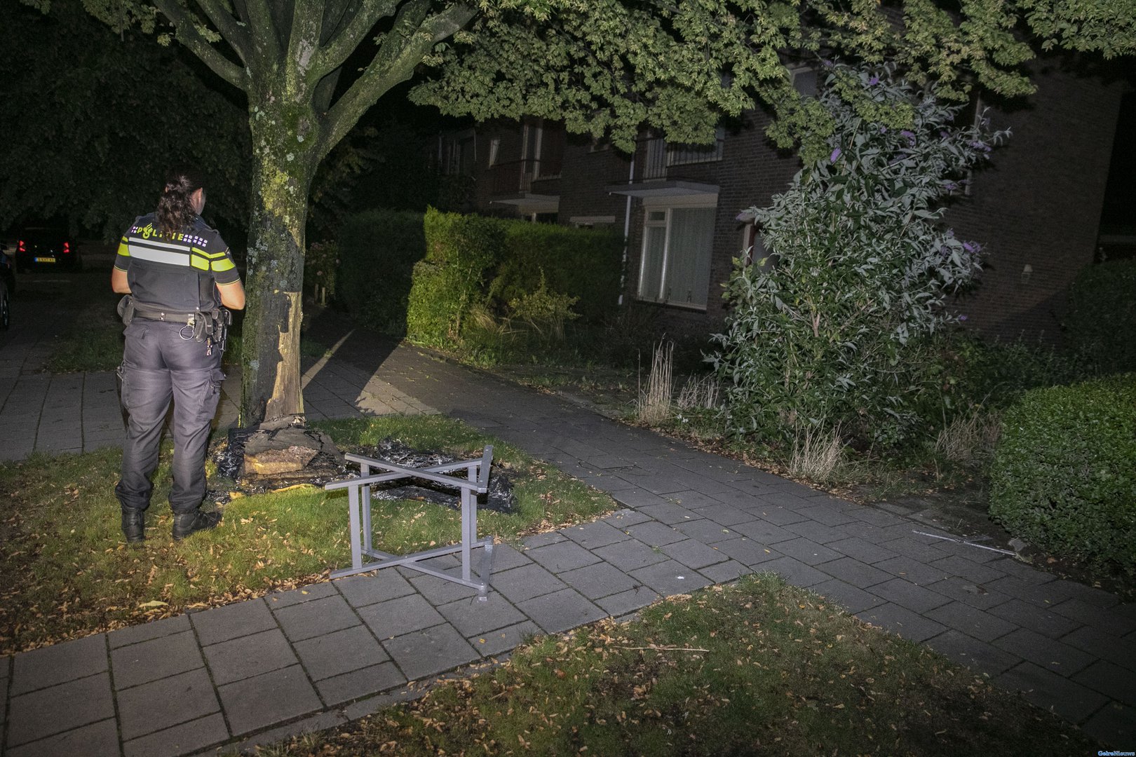 Meubilair in de brand op de Waterstraat in Velp