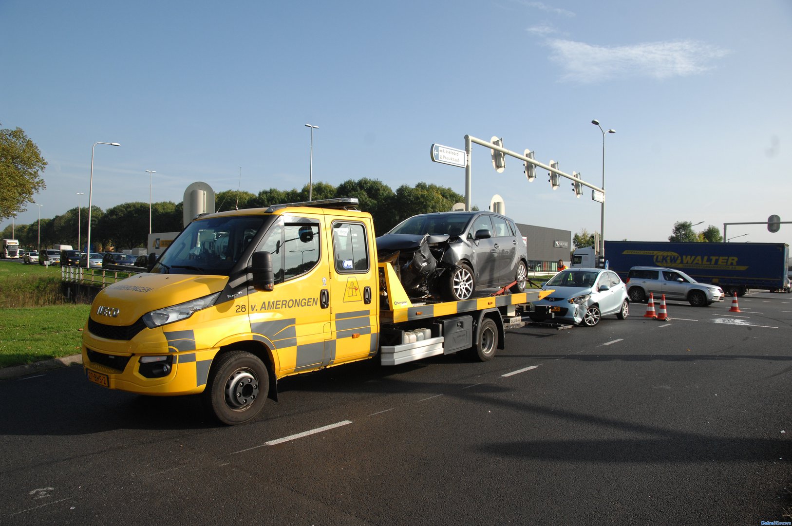 Veel schade naar wéér een ongeval op N325 Arnhem