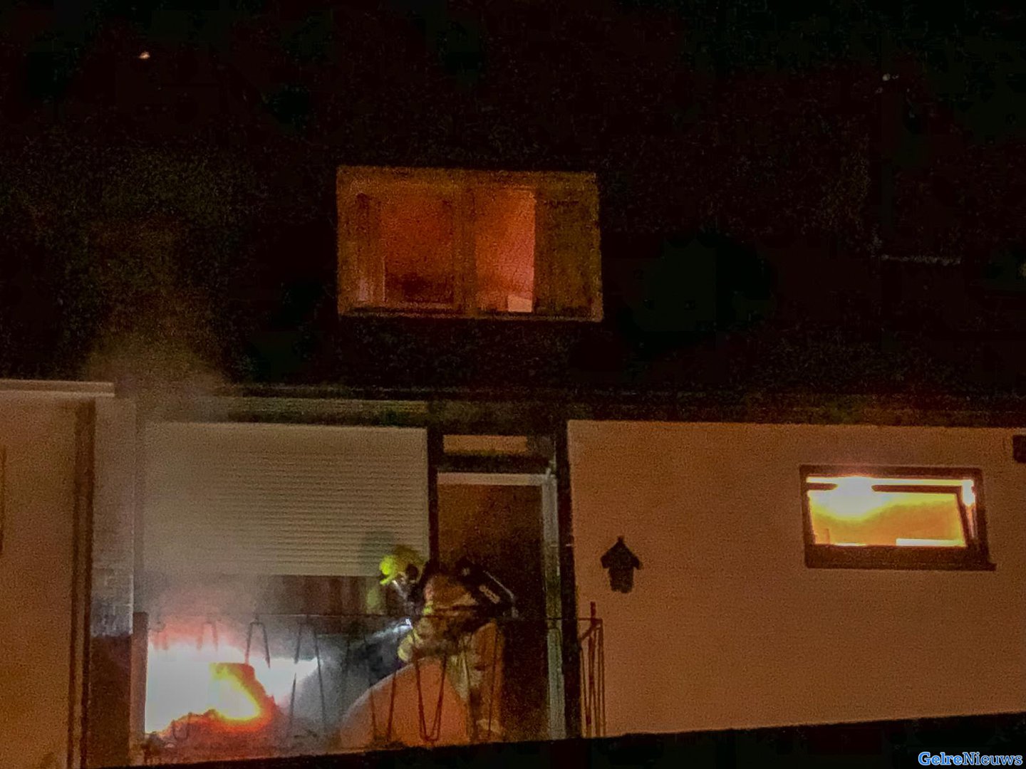 Matras vliegt in brand in woning Rozendaal
