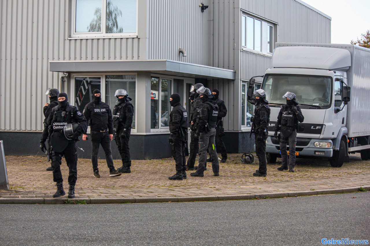 Internationale sigarettenbende opgerold, inval in Dieren