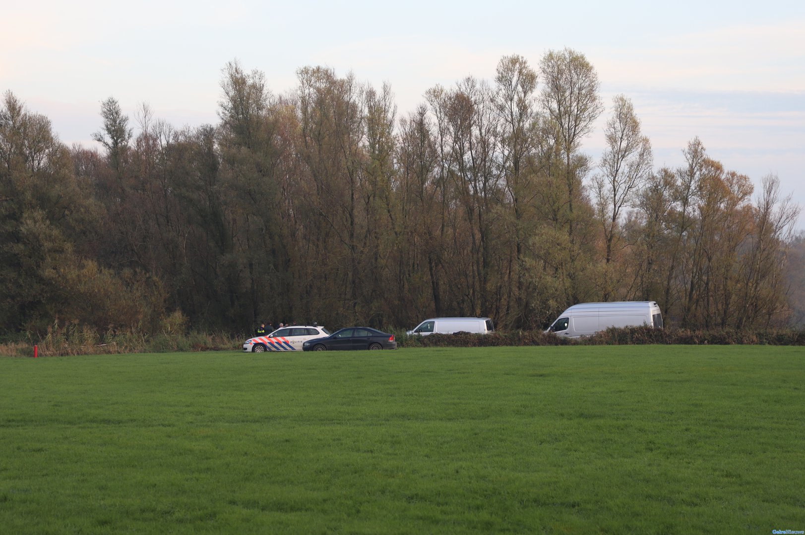 Lichaam aangetroffen langs de Waal in Dodewaard