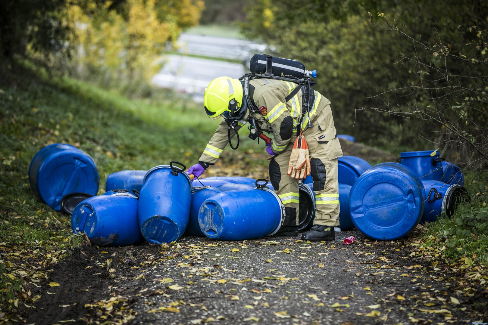 Het is weer raak: vaten met drugsafval gedumpt