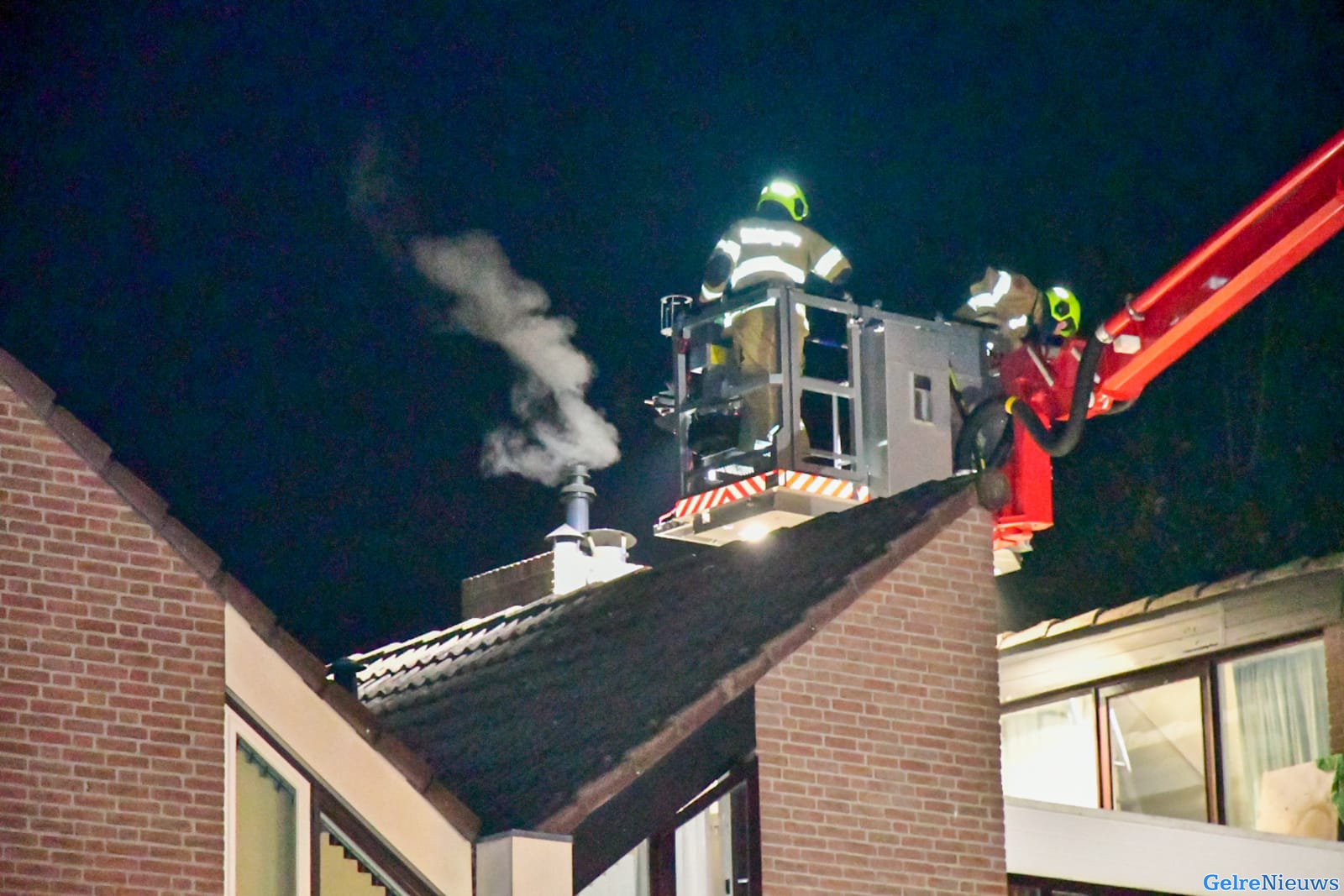 Schoorsteenbrand in Zevenaar ondanks stookalert RIVM