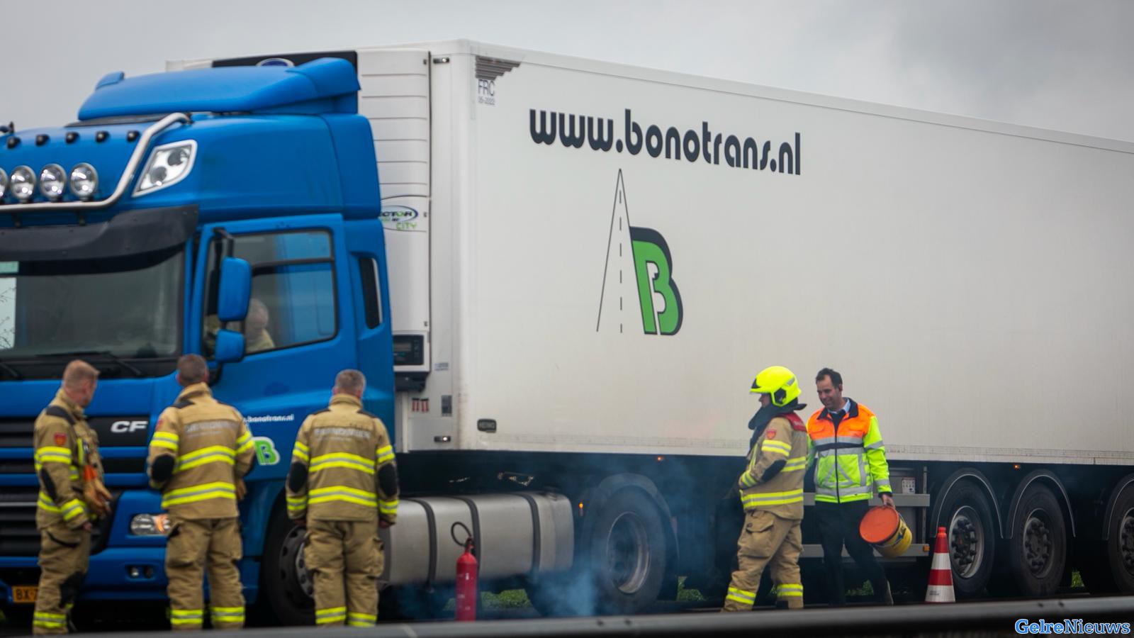 Rookontwikkeling onder vrachtwagen: kilometers file op Pleijroute (N325)