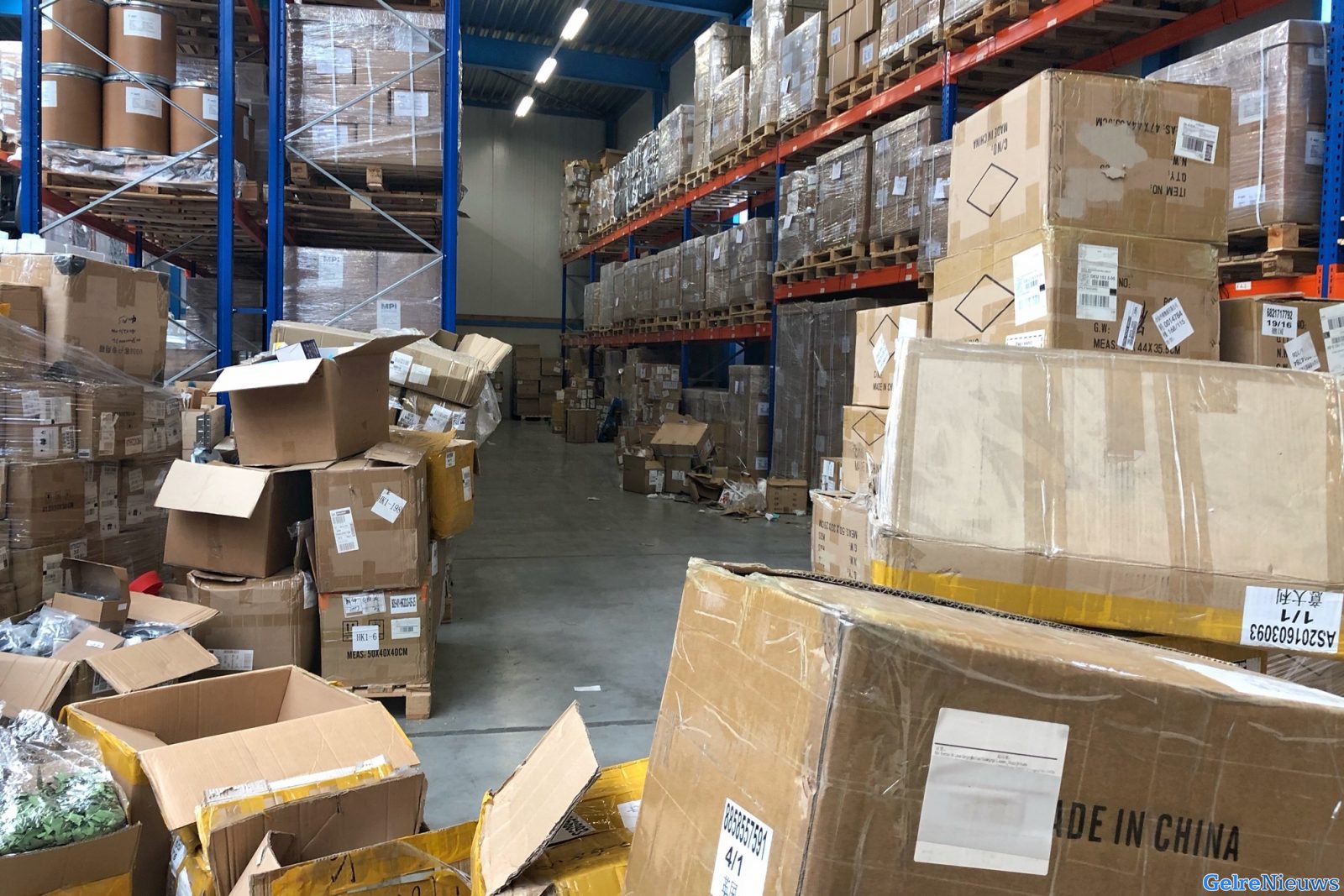 Miljoenenfraude van Arnhemse webshop: FIOD doorzoekt zes panden