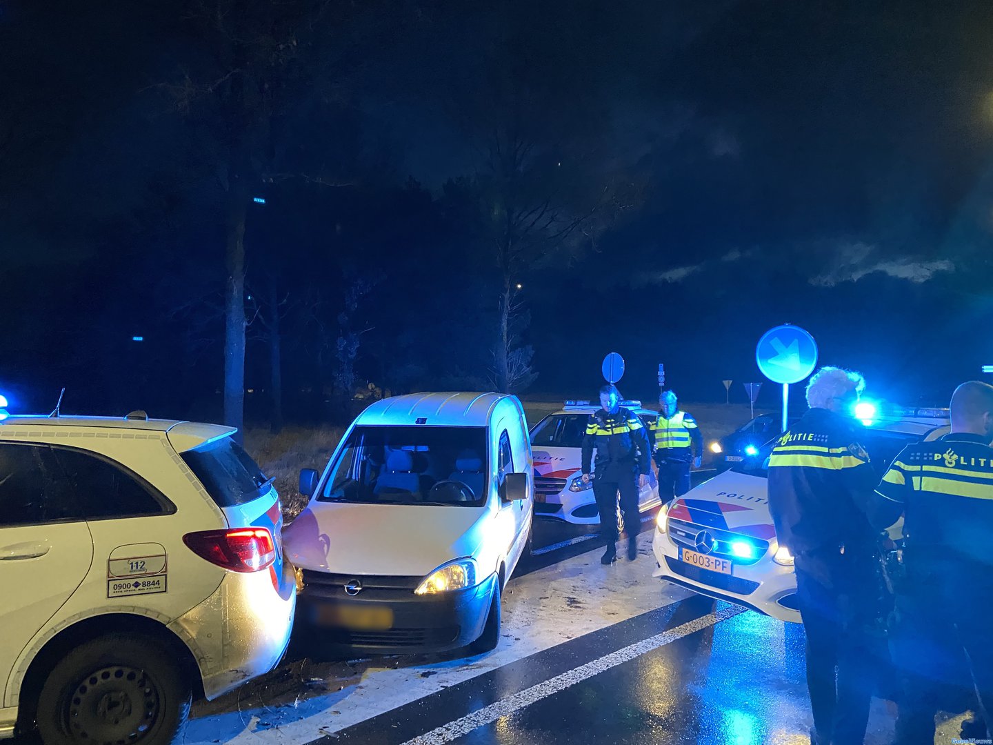 Politie rijdt verdachte klem in Arnhem na achtervolging vanuit Zevenaar