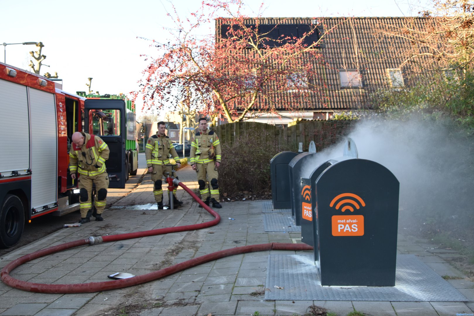 Ondergrondse container gesaboteerd en in brand gestoken