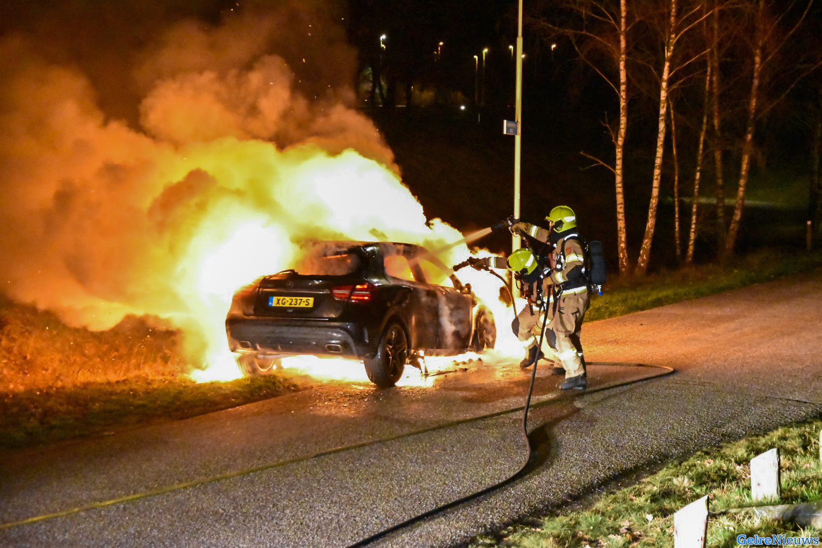 Auto vermoedelijk in brand gestoken in Arnhem