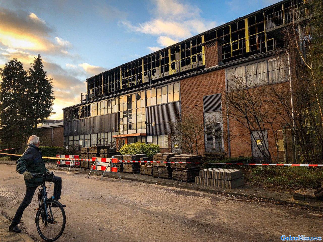 Dag na grote brand in Eerbeek: Forse schade en ’trieste aanblik’