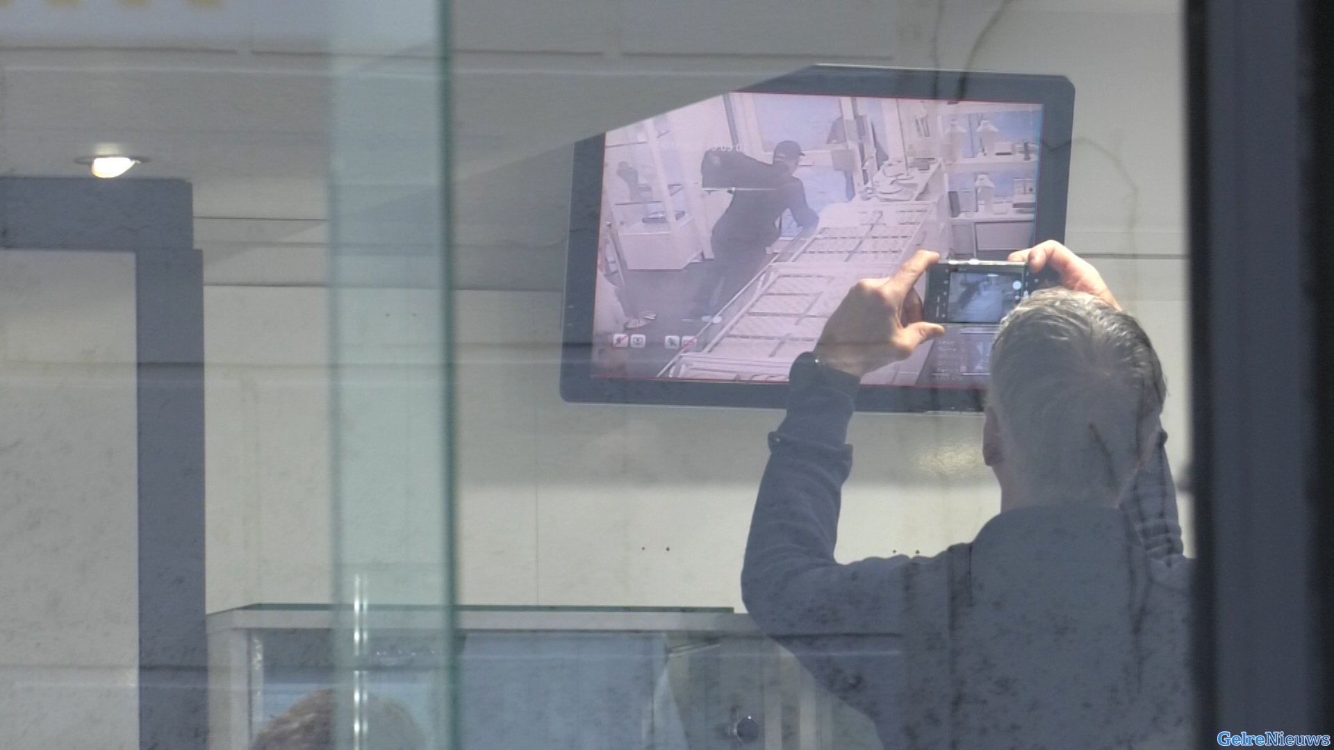 VIDEO: Gewapende overval op juwelier in Arnhem