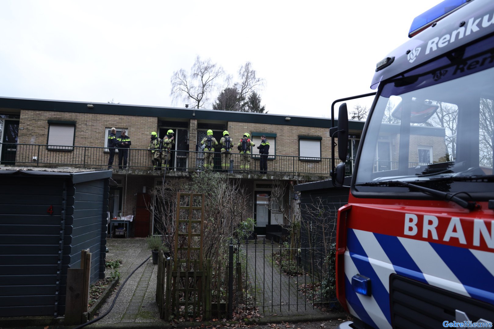 Meerdere huisdieren gered na woningbrand bij buren