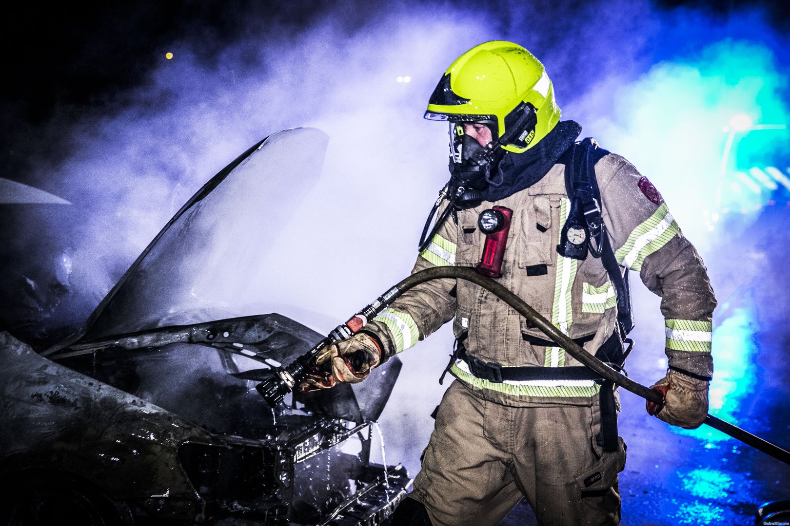 Politie onderzoekt brandstichting bij auto Duiven