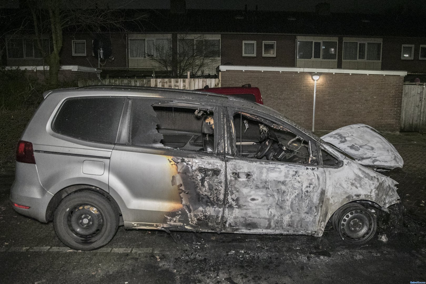 Auto brandt uit in Arnhemse wijk Presikhaaf